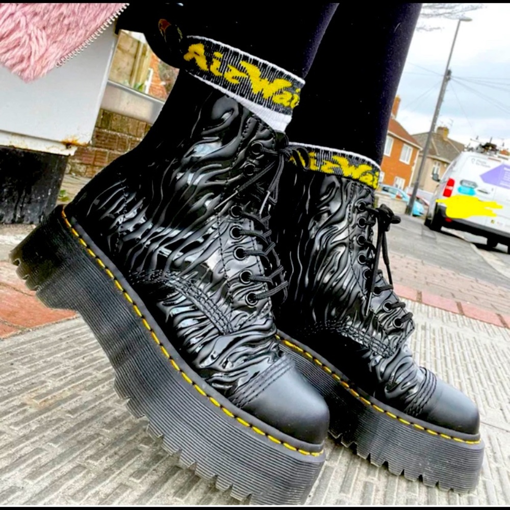 NEW DR MARTENS SINCLAIR ZEBRA SMOOTH LEATHER PLATFORM BOOTS
